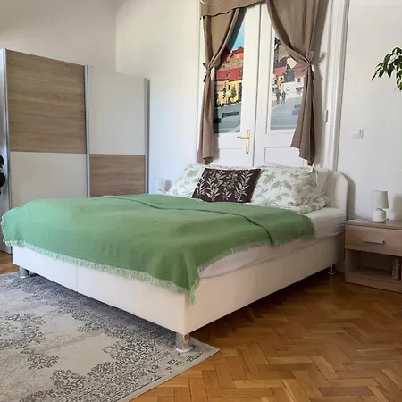 Forst-haz Apartment